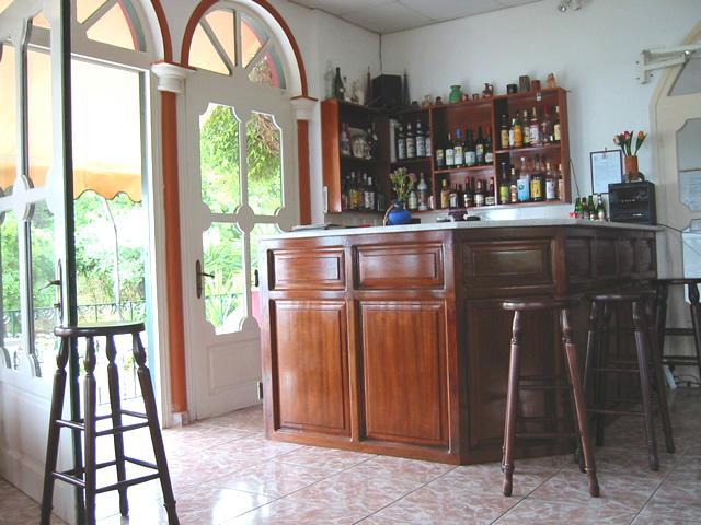 Hotel Bay Apraos
